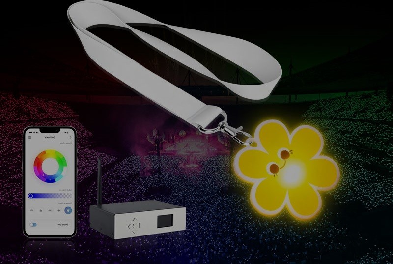 LED lanyards controlled by RF remote DMX512 and APP at live events